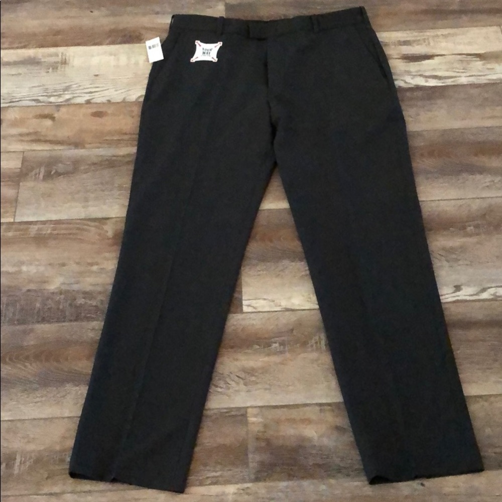 IZOD Men’s Performance Stretch Dress Pant 34x32